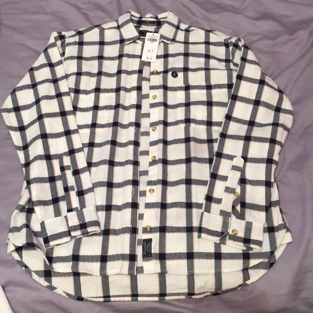 White and Black Plaid Long Sleeve, size s